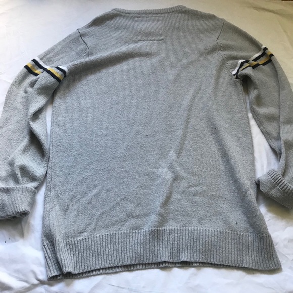 VERY Oversized Bluenotes Sweater! - Picture 3 of 6